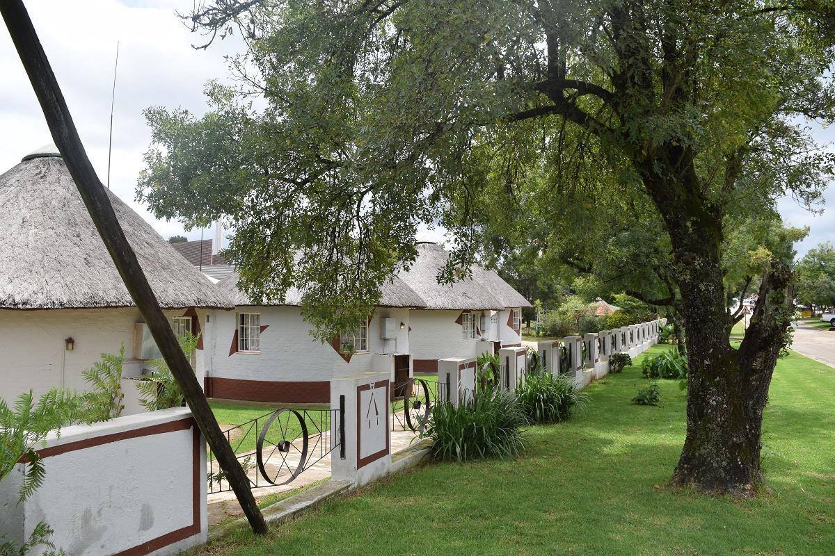 Sheri'S Lodge & Backpackers Graskop Exterior photo